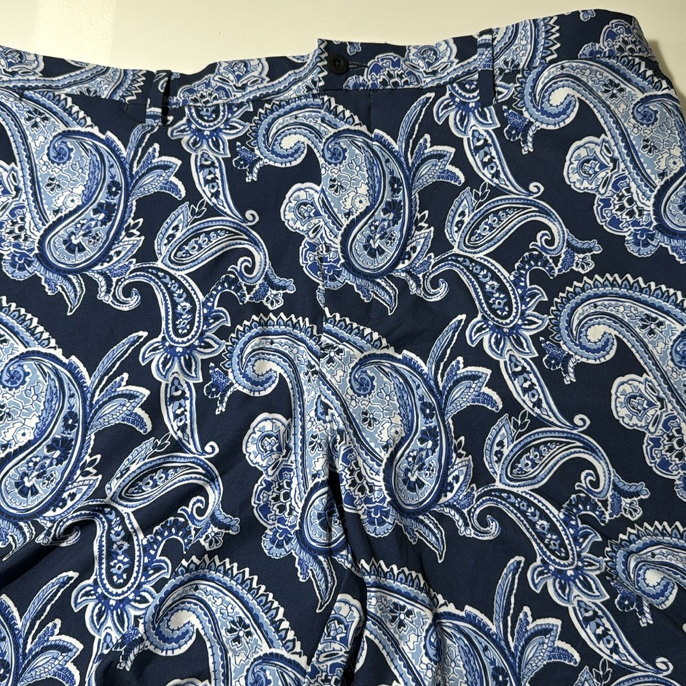 R.L. POLO SHORTS SIZE 42 WORN ONCE.